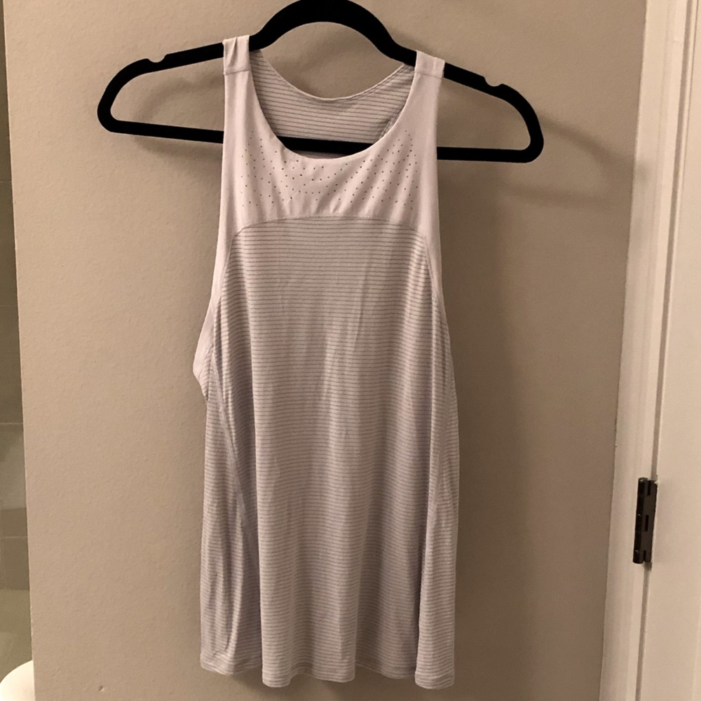Lululemon tank